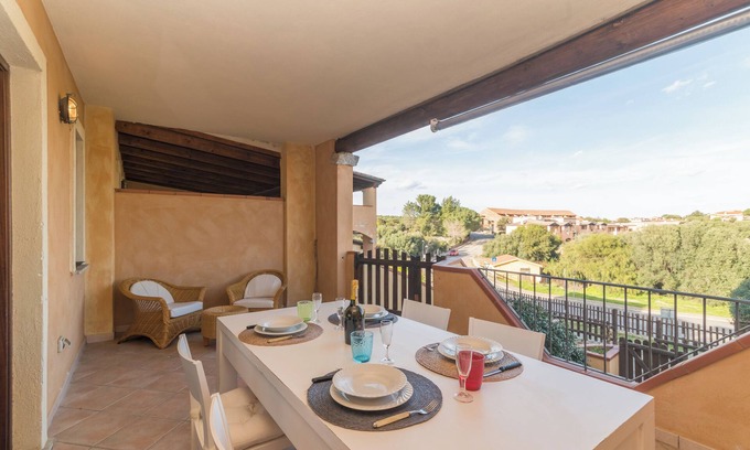 Baia Caddinas Apartamento | Apartamento 'Golfo Aranci - Gli Orizzonti 26' con vistas al mar, terraza y aire acondicionado