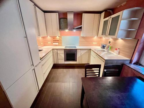 Pinzberg Apartamento | Apartment Gosberg Alfonso