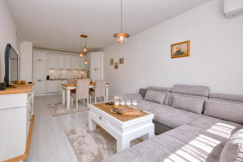 Varna City Centre Apartamento | Apartment Grand Karavel Centre
