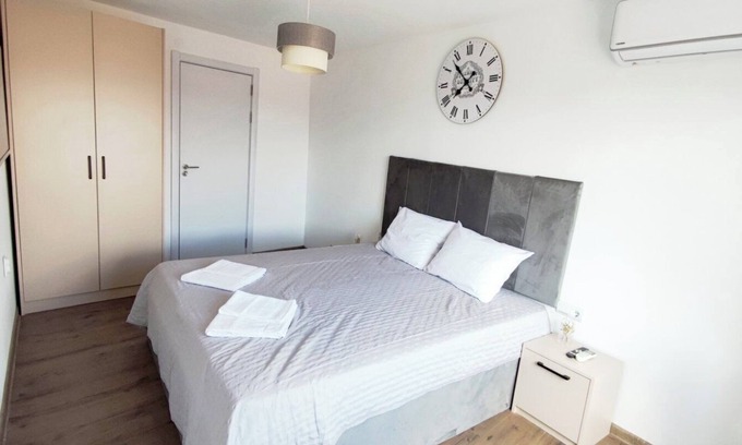Veliko Tarnovo Apartamento | Apartment Halite 2BDR with WiFi and AC