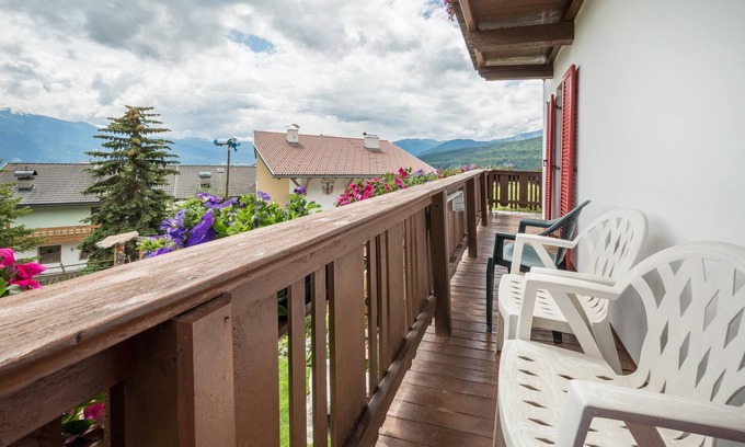 Maranza Apartamento | Pet-friendly Apartment Haus Adler with Mountain View, Wi-Fi, Garden, Balcony & BBQ
