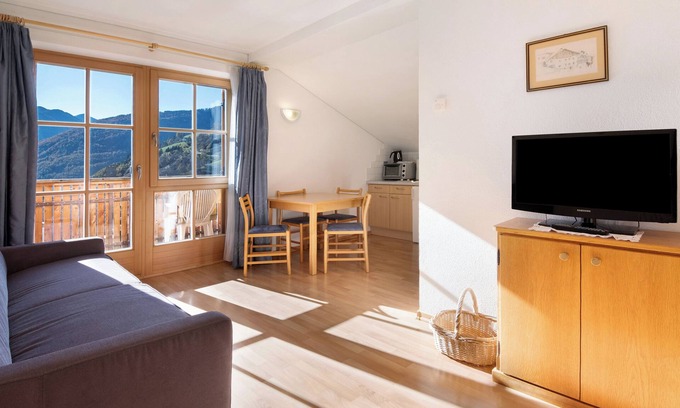 Burgusio Apartamento | Apartamento 'Haus Peer C5' con vistas a la montaña, balcón y Wi-Fi