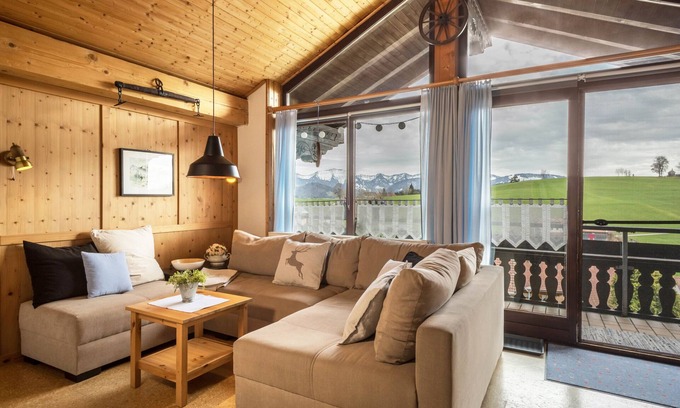 Stiefenhofen Apartamento | Apartamento "Haus Sonnenhang 3" con vistas a la montaña, jardín y Wi-Fi