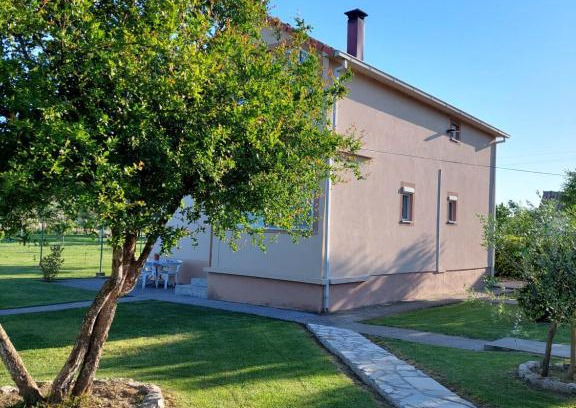 Bijelo Polje Municipality Apartamento | Apartment Helena Airport 1