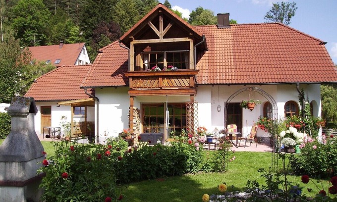 Hirschbach Apartamento | Apartamento "Helga" en Hirschbachtal
