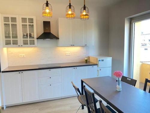 Bezigrad District Apartamento | Apartment Herberstainova