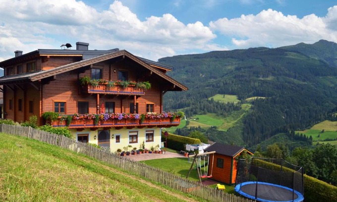Taxenbach Apartamento | Apartment Hinterkerschbaum - BRG109 by Interhome
