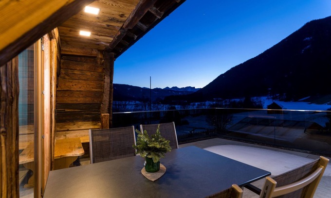 Prateria Apartamento | Apartamento "Hofchalet Berg - Örlerhof" con vistas a la montaña, Wi-Fi y bañera de hidromasaje