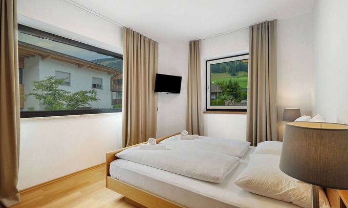 Villabassa Apartamento | Apartamento "Hofer Maria" con vistas a la montaña, Wi-Fi, terraza y jardín