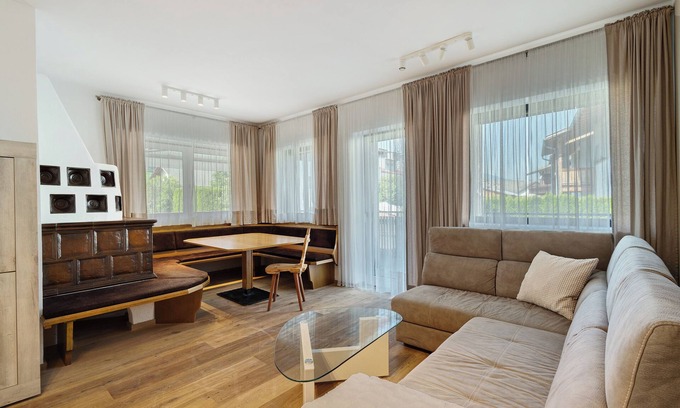 Villabassa Apartamento | Apartamento "Hofer Sandra" con vistas a la montaña, wifi, terraza y jardín