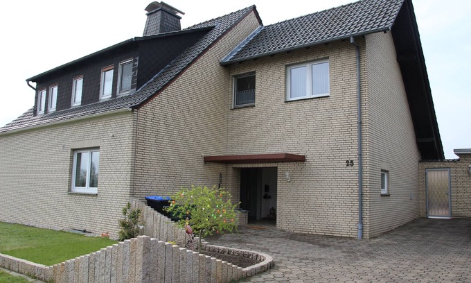 Loehne Apartamento | Apartment Hueske