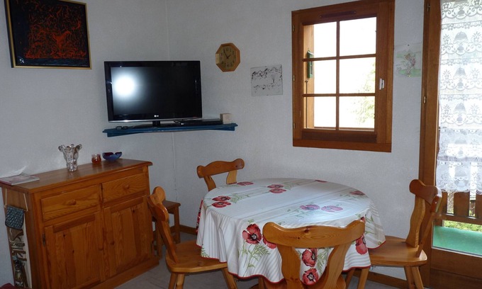 Les Contamines-Montjoie Apartamento | Apartamento en chalet tranquilo con vistas abiertas a la montaña