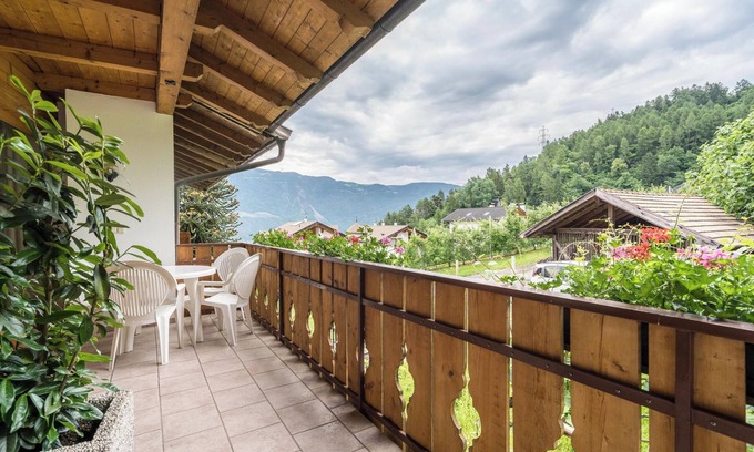 Lana Apartamento | Apartamento "Ida - Obermösslhof" con Wi-Fi, terraza y vistas a la montaña