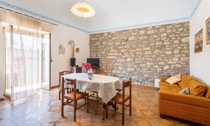 Prizzi Apartamento | Apartamento 'Il Baglio Antico' con vistas a la montaña, terraza y Wi-Fi