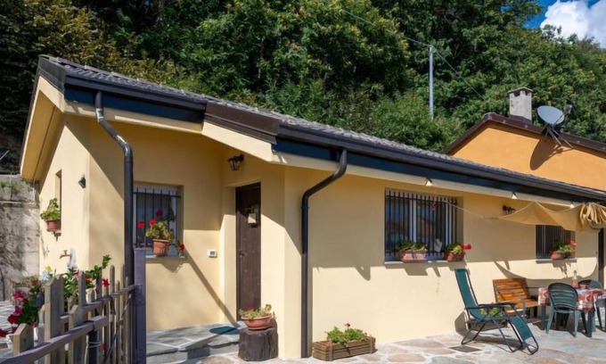 Donato Apartamento | Apartamento Il Castagno en Donato - 2 personas, 1 dormitorios