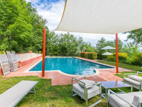 Gaiole in Chianti Apartamento | Apartment Il Cinghiale by Interhome