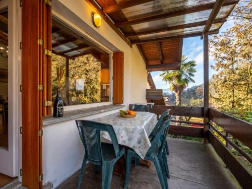 Castello Apartamento | Apartment Il Faro by Interhome