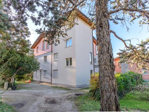 Germignaga Apartamento | Apartment Il Pomelo by Interhome