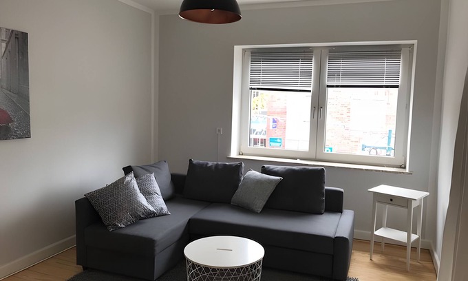 Brunsbuttel Apartamento | Apartamento 'Im Koog 99 M²' con balcón y Wi-Fi