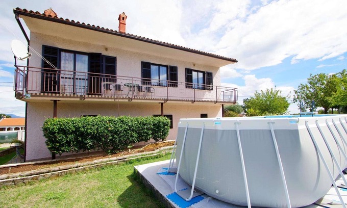 Sajini Apartamento | Tranquilo Apartamento en Sajini con vistas al jardín