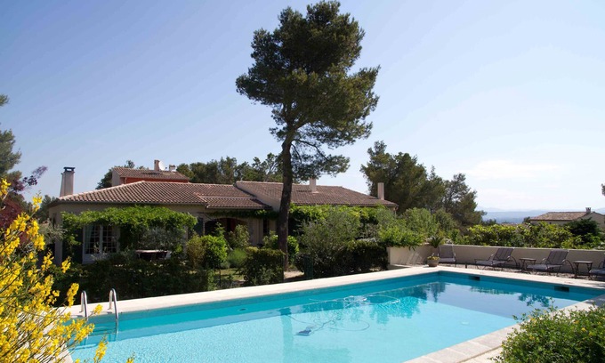 Cavaillon Apartamento | Apartamento en una zona verde residencial de la ciudad de Cavaillon en el Luberon.