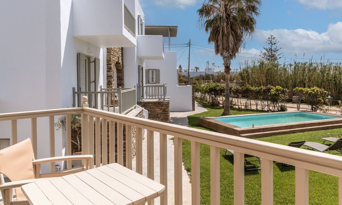 Kionia Apartamento | 'Ninemia Suites Tinos Grand 105' Con Piscina Compartida, Wi-Fi Y Aire Acondicionado