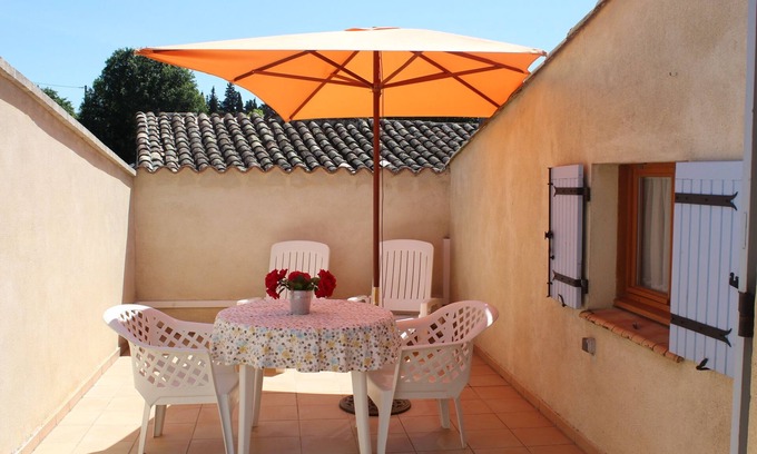 Colonzelle Apartamento | Apartamento en una casa de pueblo tranquila