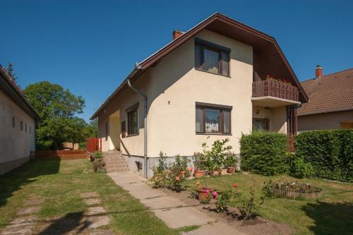 Balatonkeresztur Apartamento | Apartment in Balatonkeresztur 36546