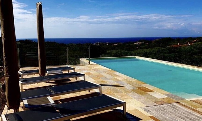 Portobello di Gallura Apartamento | Casa de vacaciones / villa en el campo con fantásticas vistas al mar y piscina privada