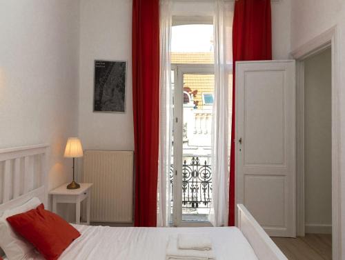 Upper Town Apartamento | Apartment in Brussels, Lantsheere by Homenhancement SA
