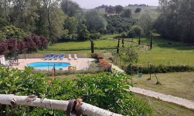 Nizza Monferrato Apartamento | FARM casa en las colinas del Monferrato