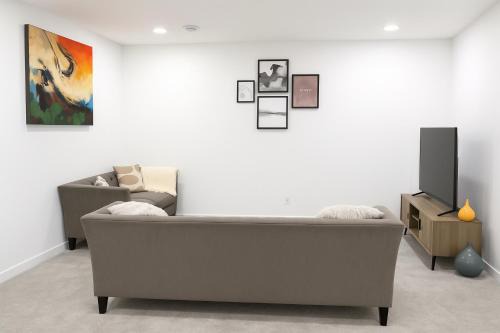 Northwest Calgary Apartamento | Apartment In Calgary Near Airport
