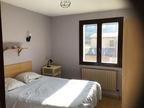 Aspres-sur-Buech Apartamento | Apartment in cozy house with terrace