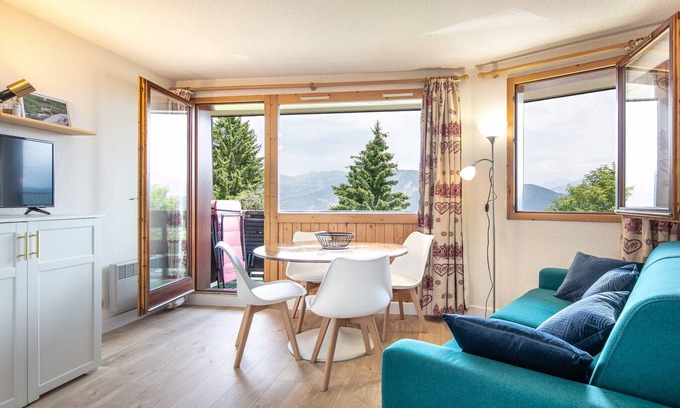 Doucy-Combelouviere Apartamento | Apartamento en Doucy con Vistas a Montañas