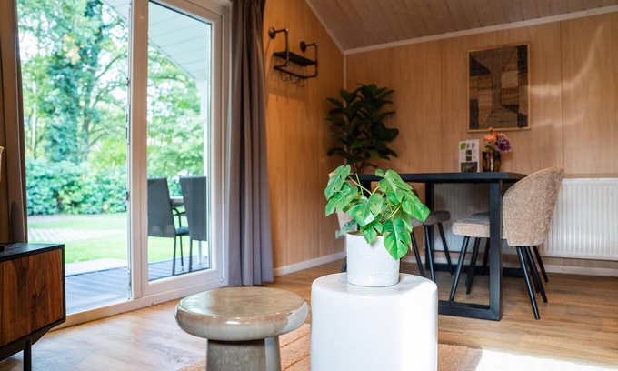 Oirschot Chalet De Esquí | Apartment in Eindhoven Near City Center