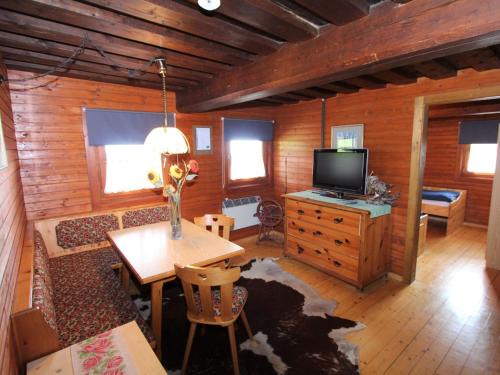 Fresach Casa | Apartment in Fresach near Ski Slopes & Lake