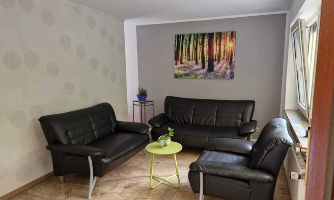 Kaiserslautern Apartamento | Apartment 'In Hohenecken' with Shared Pool, Shared Terrace and Wi-Fi