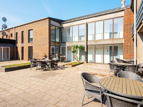 Vedersø Klit Casa | Apartment in Holiday park- shared kitchen