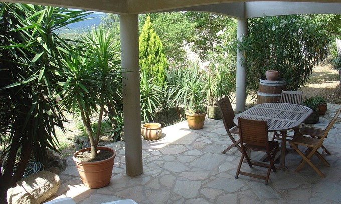 Figari Apartamento | APARTAMENTO EN CASA FIGARI