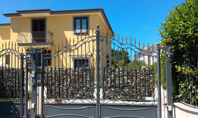 Sant'Antonio Abate Cama Y Desayuno | Apartamento en B & B Villa rosa