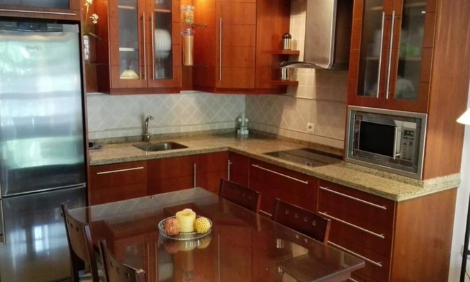 Carihuela Apartamento | Apartamento en La Carihuela, Wifi & 20 metros de la playa