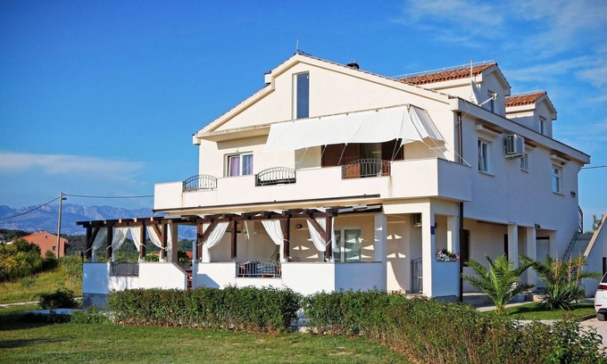 Ljubac Apartamento | Apartamento en Ljubac con Barbacoa