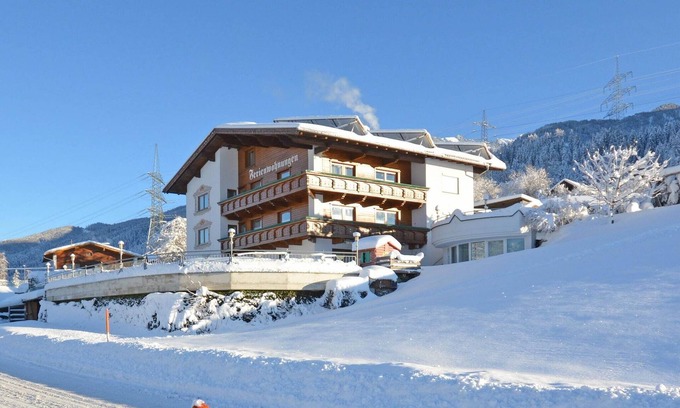 Arzl im Piztal Apartamento | Apartamento en Pitztal con vistas montañosas