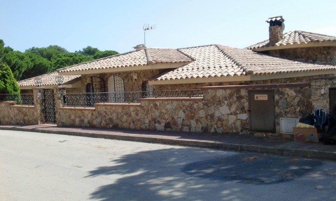 Lloret de Mar Apartamento | apartamento en villa privada a 1,5 km. de Lloret de Mar. A 500 mts. de playa Cal