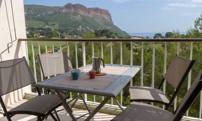 Cassis Apartamento | Apartamento en residencia, vista al mar y Cap Canaille
