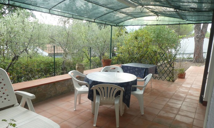 Campo nell'Elba Apartamento | Apartamento en pequeña villa Marina di Campo