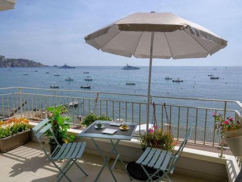 Giardini Naxos Apartamento | Apartment in Sicily with Stunning Sea View