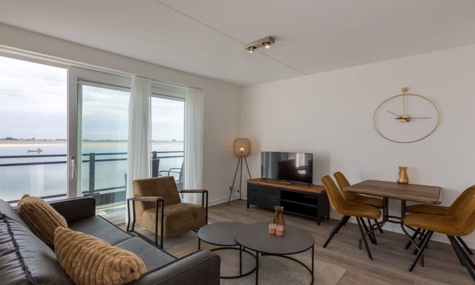 Sint-Annaland Apartamento | Apartamento en Sint-Annaland con Vista al Agua