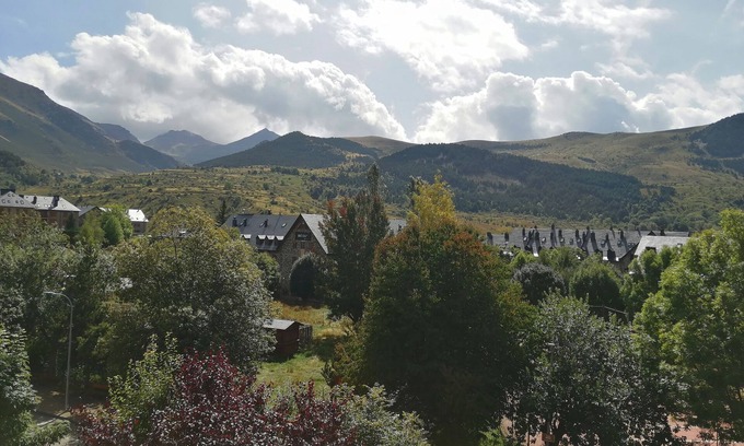 Pla de l'Ermita Apartamento | Apartamento en la Vall de Boí a 8 minutos de la estación Boí Taüll - Falcó 10
