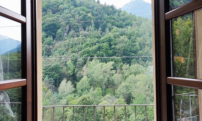 Macra Apartamento | Apartamento en la montaña con espléndidas vistas al valle del Maira.